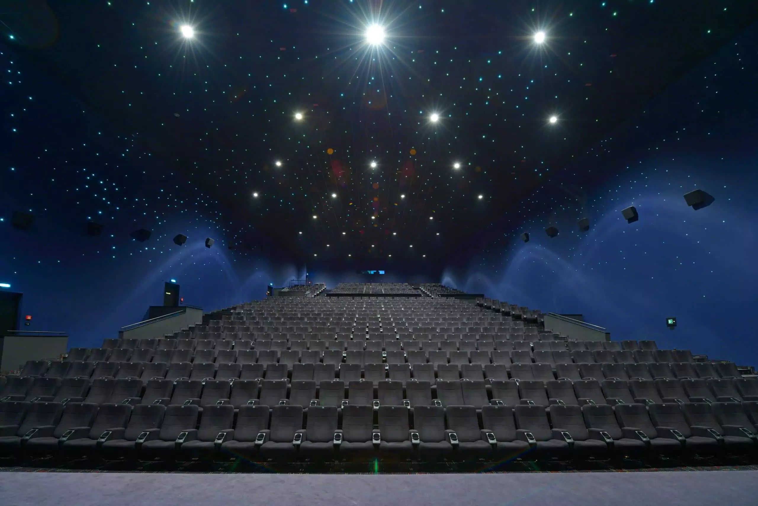 Simko Koltuk | Sessizliğiyle Fark Yaratan Sinema Konforu 